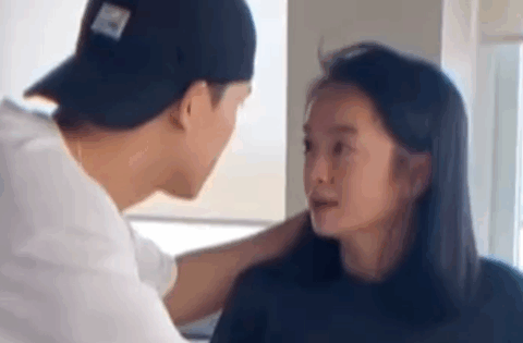 Kaity Nguyễn – Trần Ngọc Vàng nghi “phim giả tình thật”: Ôm ấp nhau tình tứ, chỉ thiếu nước công khai?