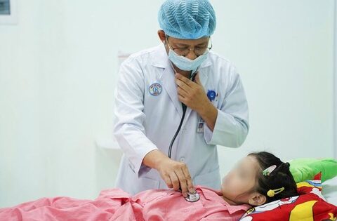 Nguy hiểm tiềm ẩn của bệnh Kawasaki không điển hình ở trẻ nhỏ