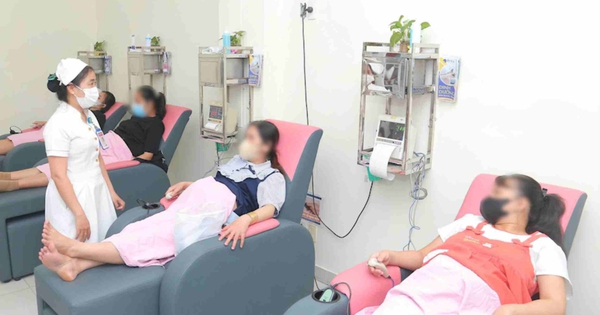 Mang thai mà không biết mình bị viêm gan B, giang mai, HIV, làm sao để bảo vệ con?