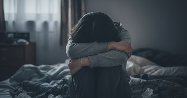 “Mẹ ơi, con không chịu nổi nữa” – Cuộc gọi đột ngột của con gái khiến gia đình giáo viên sụp đổ