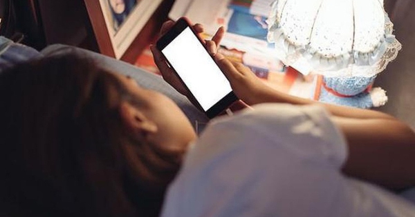 Thói quen dùng điện thoại phổ biến là thủ phạm “tắt máy sinh sản”, vô sinh đến bất ngờ