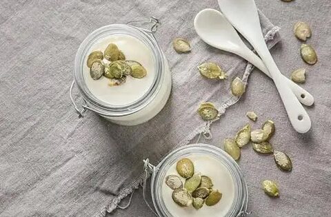 Loại hạt rẻ tiền ít ai để ý lại có lượng kẽm gấp 6 lần óc chó, ăn đều da đẹp, xương chắc, ngủ ngon!