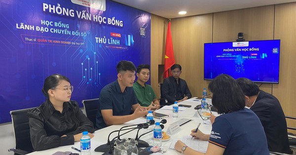 Học bổng MBA tích hợp AI tại FPT: Ứng viên ‘ngồi ghế nóng’ giải quyết tình huống thực tế