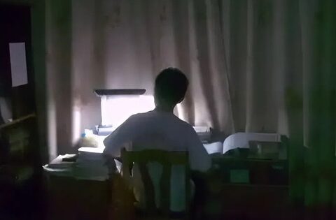 Nửa đêm phát hiện cảnh tượng bất thường trong phòng con trai, mẹ lập tức cho đi viện: Suýt thì mất cả một cuộc đời!