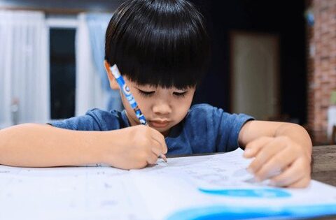 Tôi tự dưng trở thành “kẻ thù” của cả gia đình chỉ vì cho con nghỉ lớp học này!