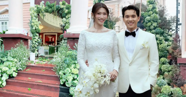 “Tổng tài” Colline Dalat lấy vợ: Cổng cưới cao 5m, 50.000 bông hồng và cẩm tú cầu nhập, cổ tích còn thấy rén