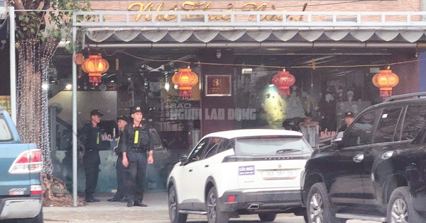 Nhiều cảnh sát phong tỏa, xuất hiện tại nhà 1 doanh nhân có tiếng ở Thanh Hóa