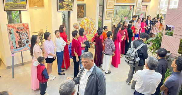 “Tái sinh”: Khi nghệ thuật đồng hành cùng hành trình chiến thắng ung thư vú