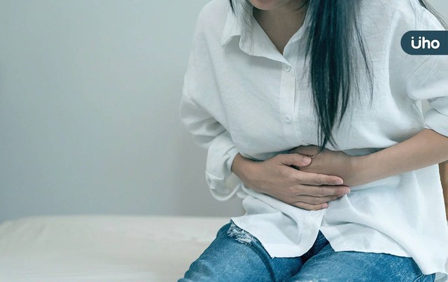 Thấy bụng của con gái lớp 9 ngày càng to, mẹ vội vàng đưa đi khám thì chết sững khi bác sĩ nói 5 từ- Ảnh 3.