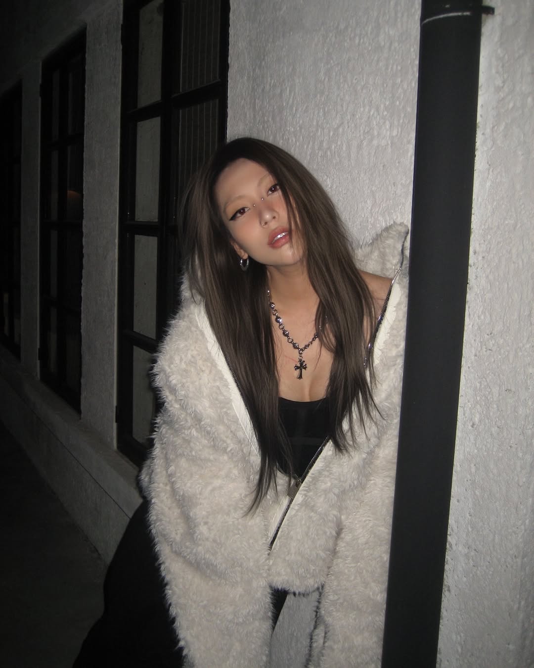 Bạn gái mới MCK: Thủ khoa Sân khấu Điện ảnh, visual lẫn body 