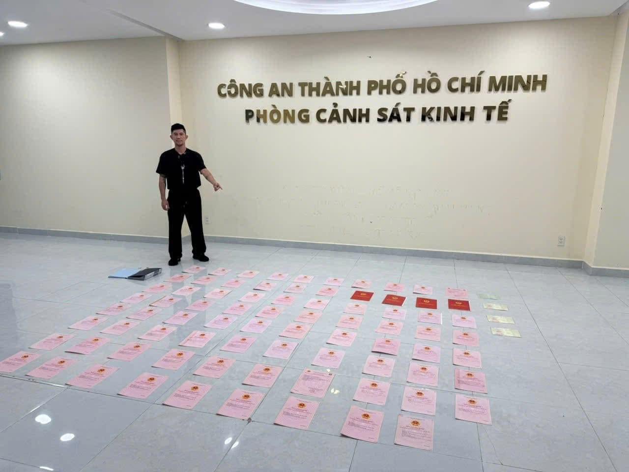 Lương Bằng Quang khóc nấc giữa đêm đọc lời cuối của Ngân 98 trước khi bị bắt- Ảnh 5.