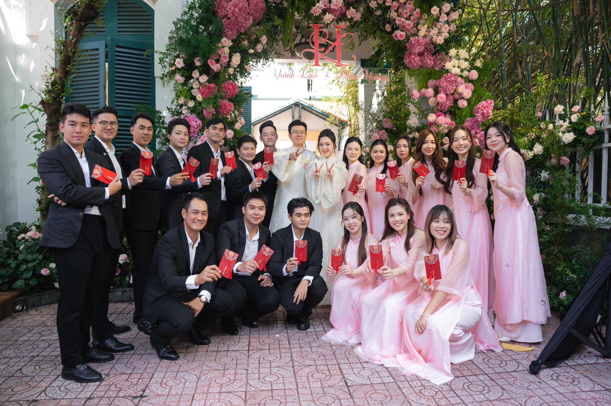 Hỷ sự 0 vàng của thiếu gia Phan Hoàng và ái nữ “tài phiệt”: Giật mình nhìn sang các đám cưới siêu giàu khác- Ảnh 6.