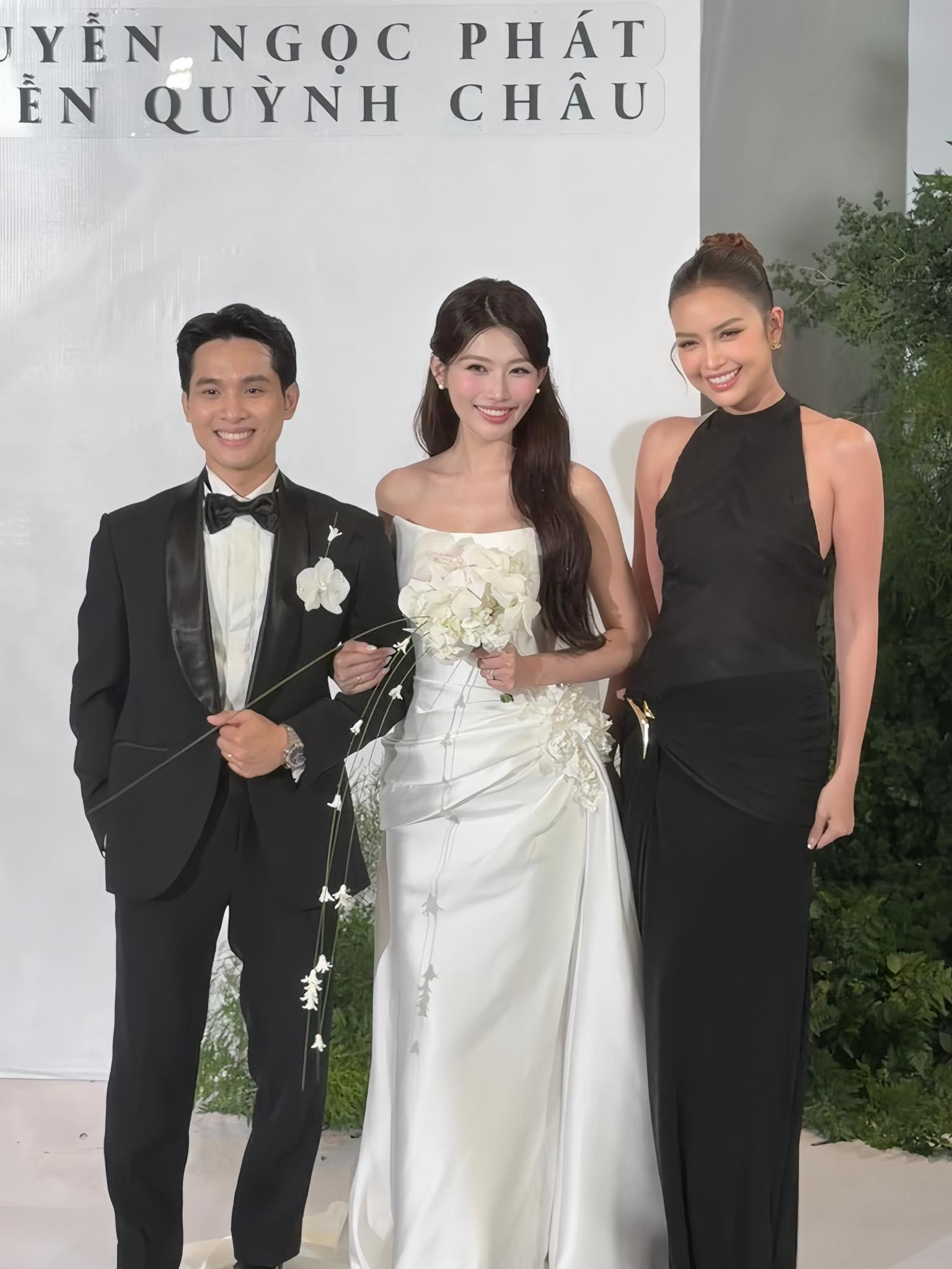 Đám cưới Quỳnh Châu và thiếu gia: Cô dâu khóc nức nở, dàn nghệ sĩ 