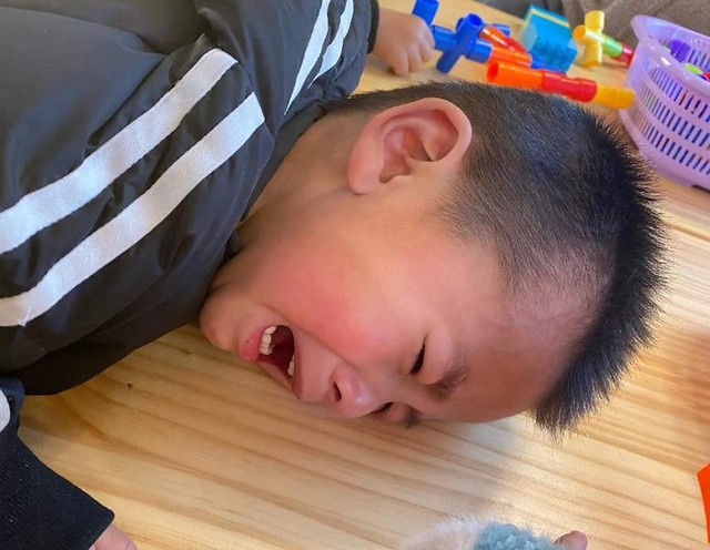 Chồng Tiến sĩ bị vợ kiện ra tòa, yêu cầu dừng ngay việc dạy con- Ảnh 1.