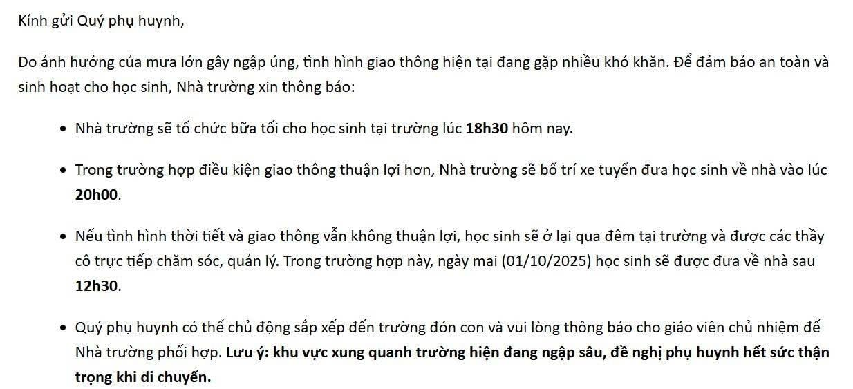 Mưa ngập đường, nhiều trường ở Hà Nội thông báo KHẨN: Hỗ trợ ăn tối và ngủ qua đêm cho TẤT CẢ học sinh!- Ảnh 2.