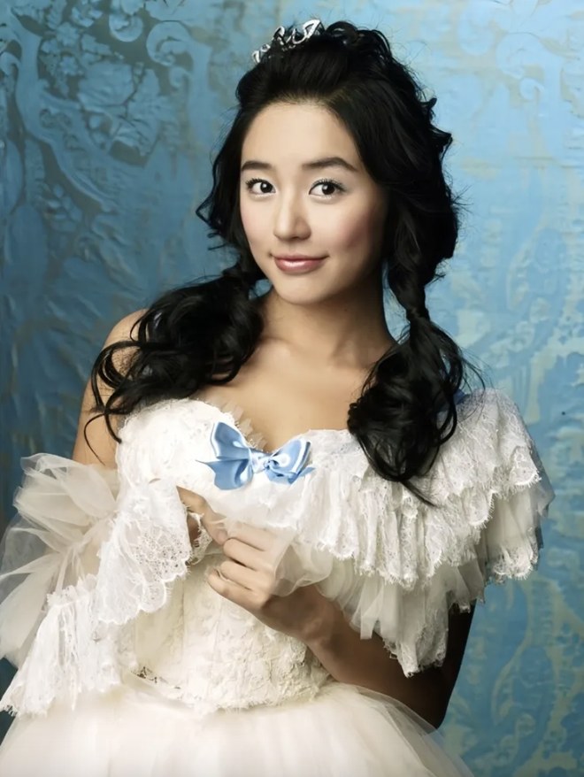 Giao diện tuổi 41 của thái tử phi đẹp nhất Hàn Quốc- Ảnh 1.