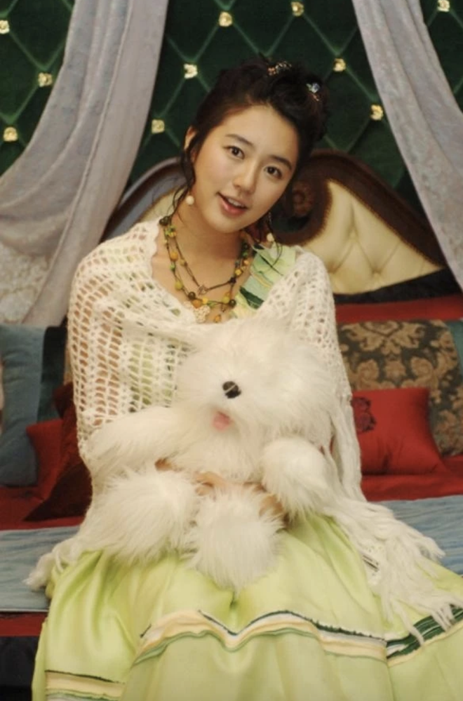 Giao diện tuổi 41 của thái tử phi đẹp nhất Hàn Quốc- Ảnh 4.