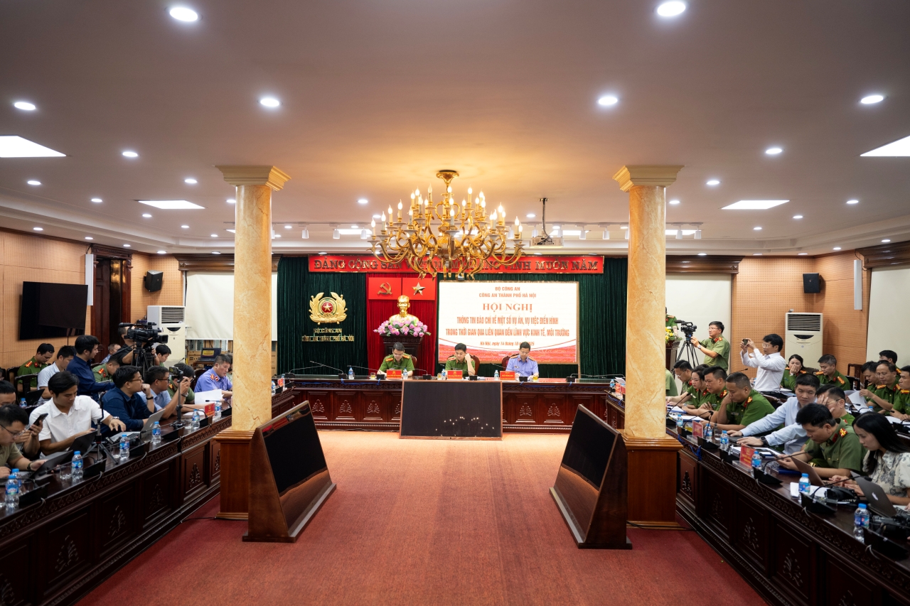 Công an TP Hà Nội: Shark Bình có rất nhiều vi phạm nên chắc chắn không dừng lại ở 2 tội- Ảnh 5. Công an TP Hà Nội: Shark Bình có rất nhiều vi phạm nên chắc chắn không dừng lại ở 2 tội- Ảnh 5.