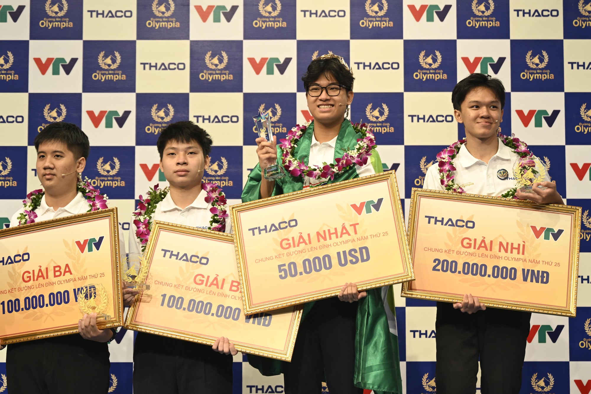 Quán quân Olympia 2025 ngay sau Chung kết: 