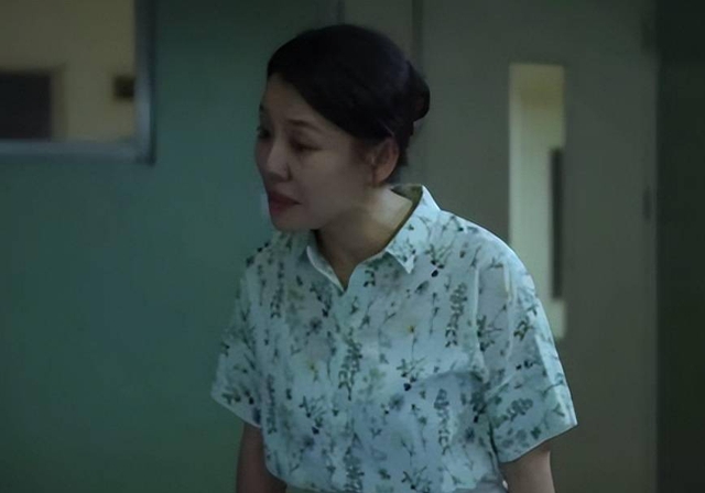 Nửa đêm nghe tiếng động 