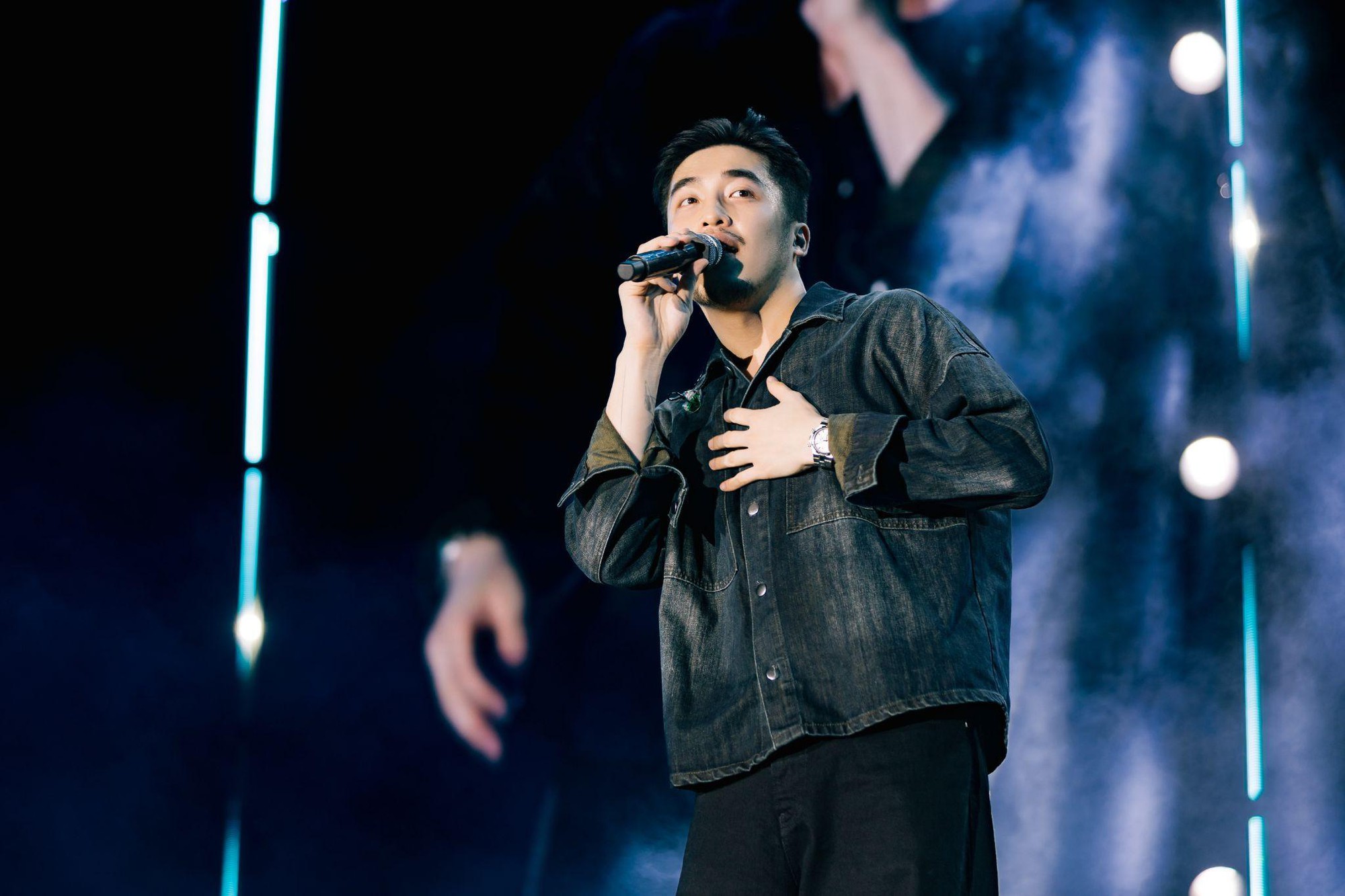 “Combo đặc quyền” của tân sinh viên Trường Đại học Thăng Long: “Quẩy” nhạc hội, nhận quà xinh, trải nghiệm loạt cuộc thi hấp dẫn- Ảnh 4. “Combo đặc quyền” của tân sinh viên Trường Đại học Thăng Long: “Quẩy” nhạc hội, nhận quà xinh, trải nghiệm loạt cuộc thi hấp dẫn- Ảnh 4.