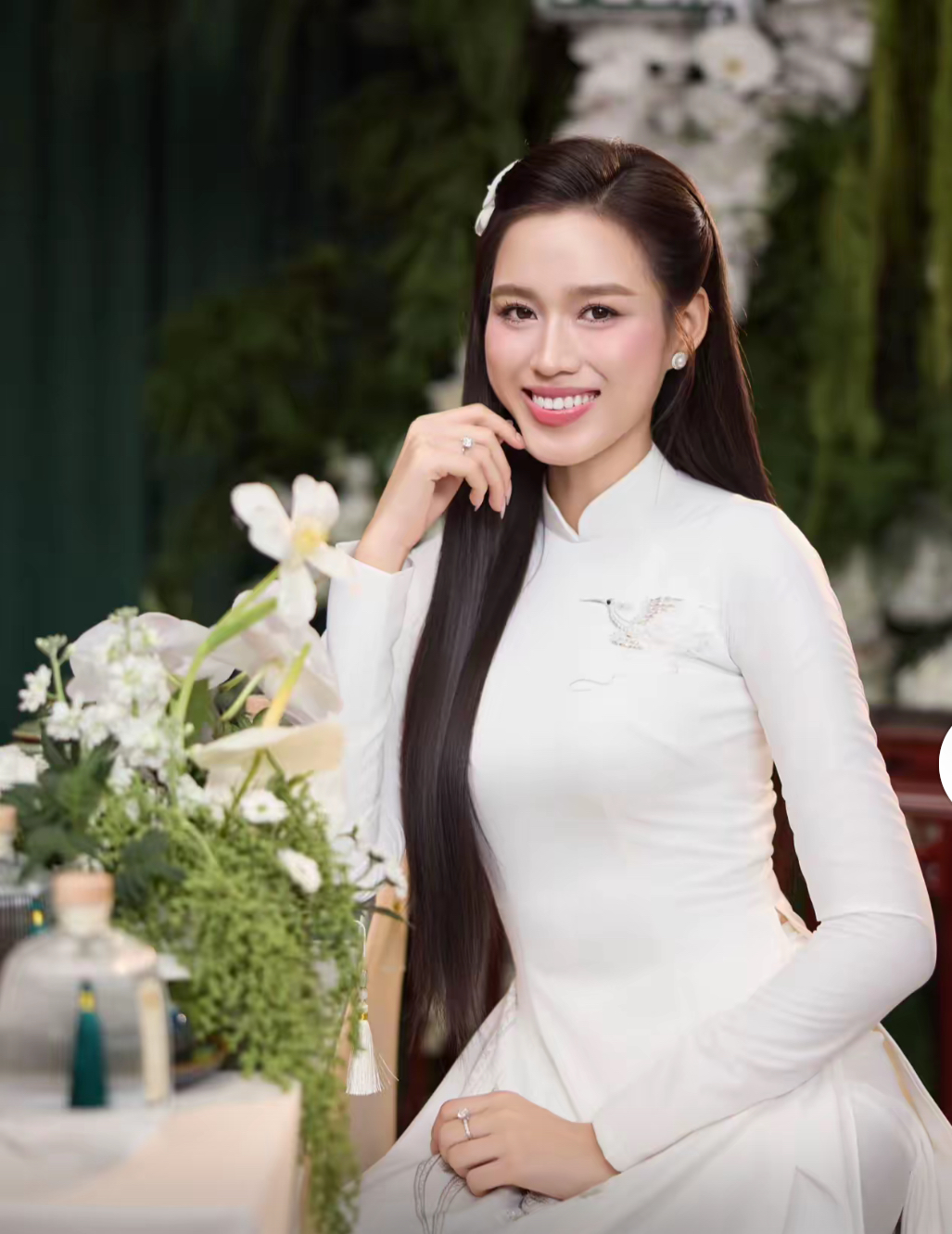 Đám cưới Hoa hậu Đỗ Hà và thiếu gia vào sáng nay: Chú rể chính thức lộ diện, cô dâu khóc nức nở!- Ảnh 5.