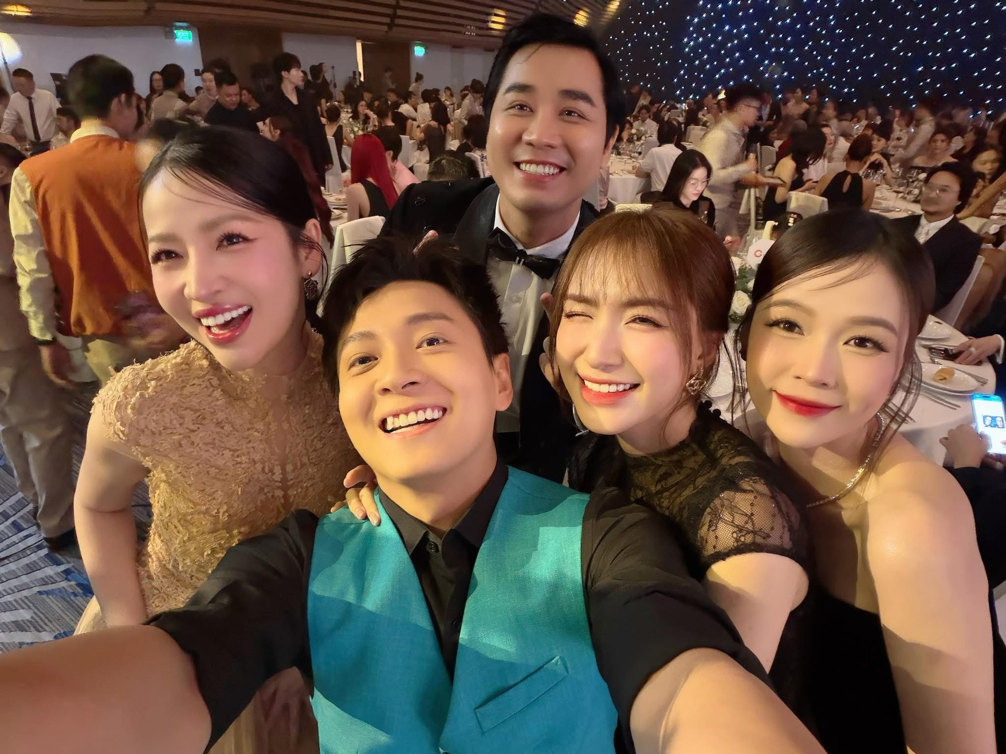 Đám cưới Quỳnh Châu và thiếu gia: Cô dâu khóc nức nở, dàn nghệ sĩ 