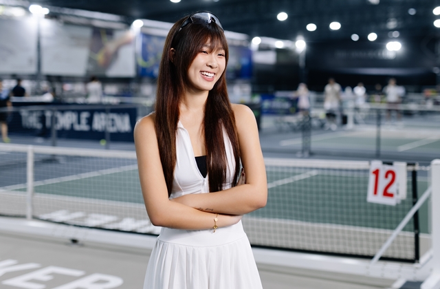 Em Kim vén váy trên sân pickleball: Mình hot thì coi như mình trúng số đi- Ảnh 2.