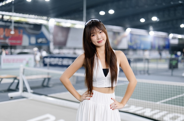 Em Kim vén váy trên sân pickleball: Mình hot thì coi như mình trúng số đi- Ảnh 3.