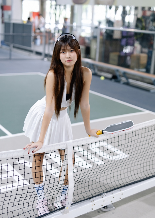 Em Kim vén váy trên sân pickleball: Mình hot thì coi như mình trúng số đi- Ảnh 6.