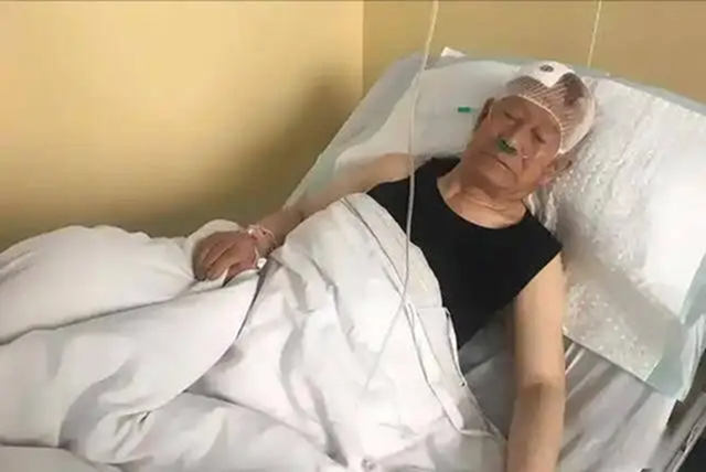 Ngày càng nhiều người tử vong vì đột quỵ não: 3 thói quen này dù có thích đến mấy cũng phải bỏ ngay- Ảnh 1.