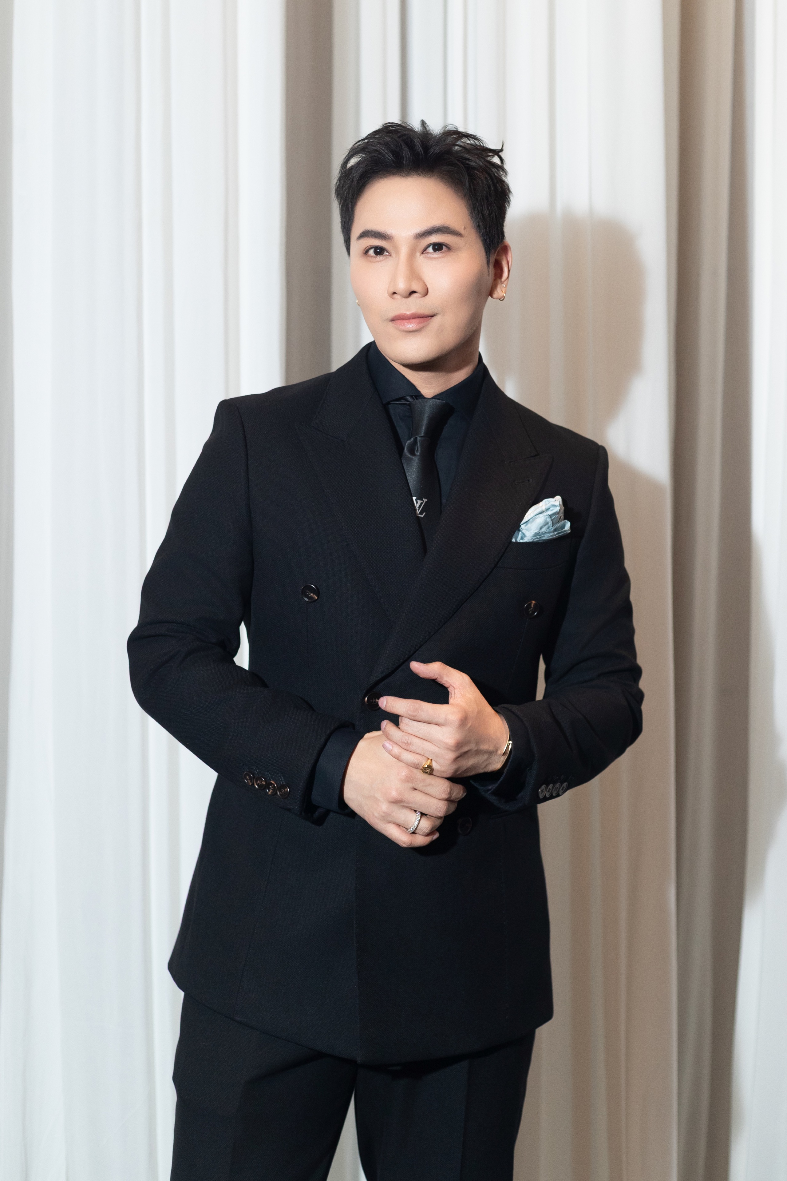 Nửa showbiz đến chúc phúc Chế Nguyễn Quỳnh Châu: Hoà Minzy nổi bần bật trong váy xuyên thấu, Ngô Kiến Huy - Khổng Tú Quỳnh đụng mặt- Ảnh 18.