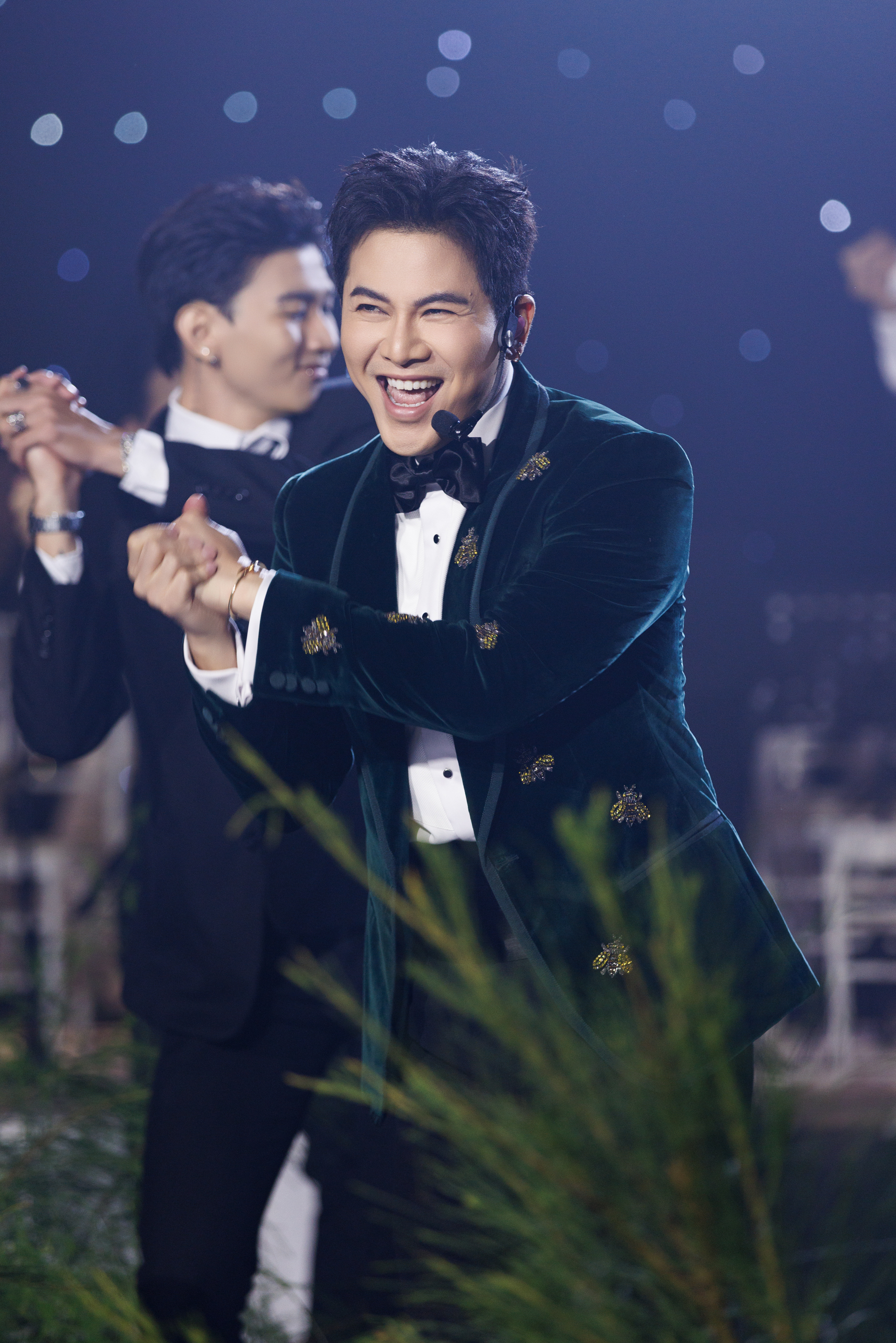 Đám cưới Quỳnh Châu và thiếu gia: Cô dâu khóc nức nở, dàn nghệ sĩ 