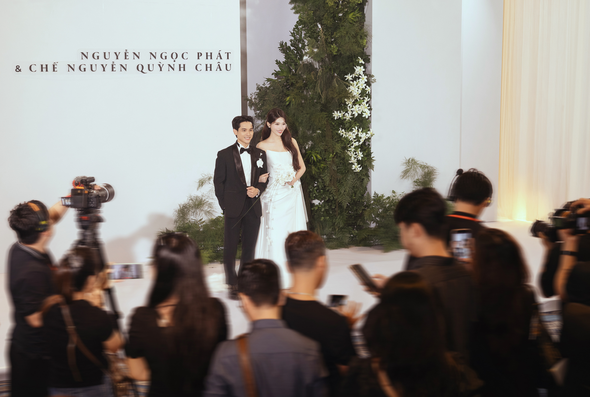 Đám cưới Quỳnh Châu và thiếu gia: Cô dâu khóc nức nở, dàn nghệ sĩ 