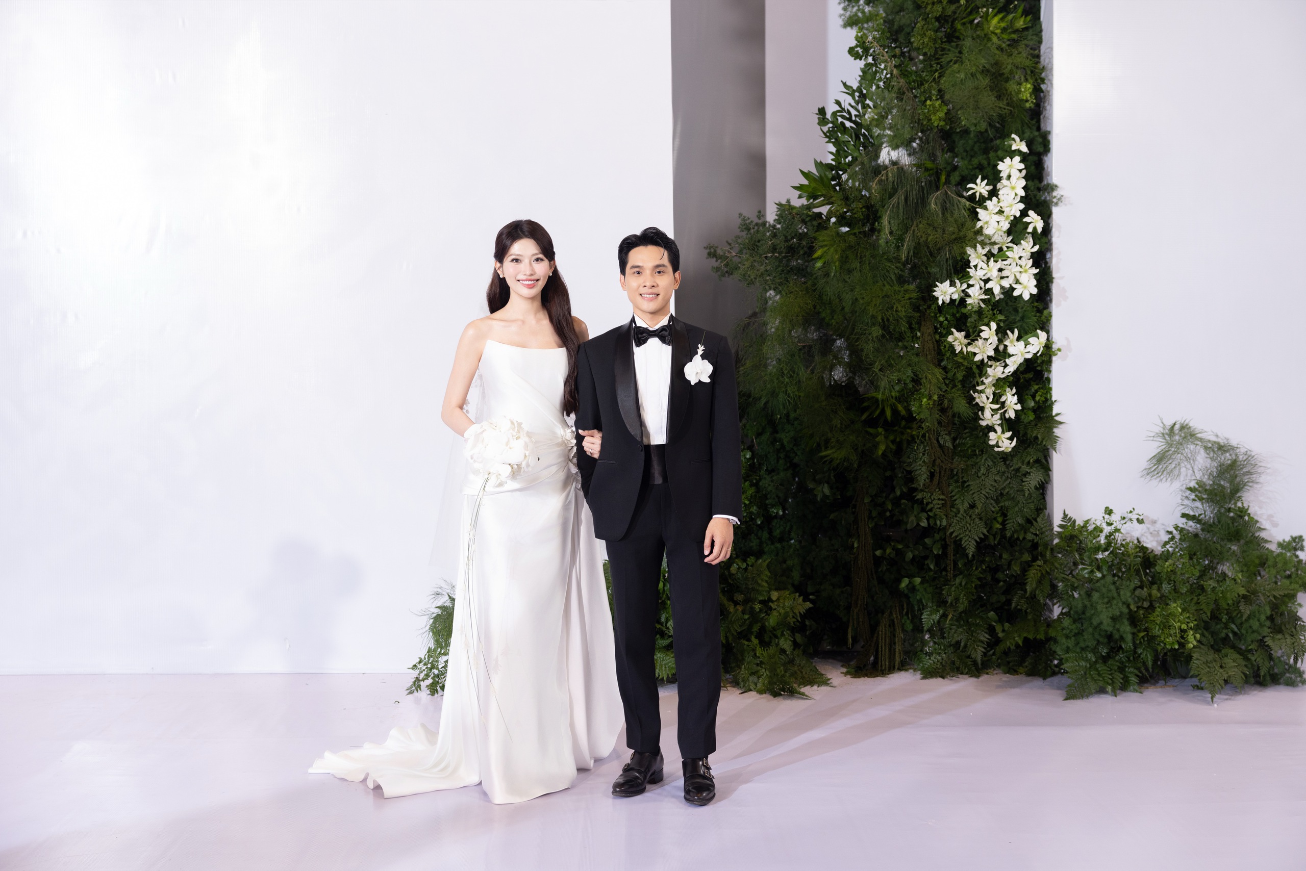 Đám cưới Quỳnh Châu và thiếu gia: Cô dâu khóc nức nở, dàn nghệ sĩ 