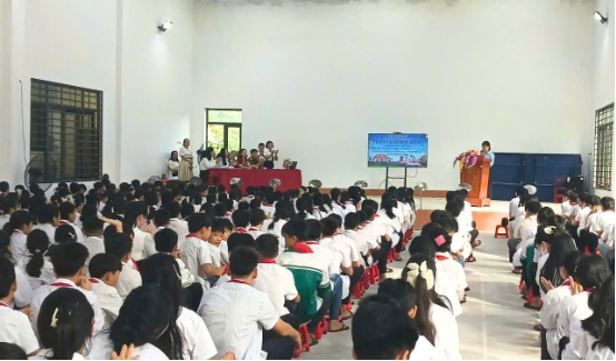 Quỹ Văn hóa DB Kim Jun Ki trao tặng học bổng cho học sinh hoàn cảnh khó khăn Trường THCS Minh Lập, Thái Nguyên- Ảnh 2.