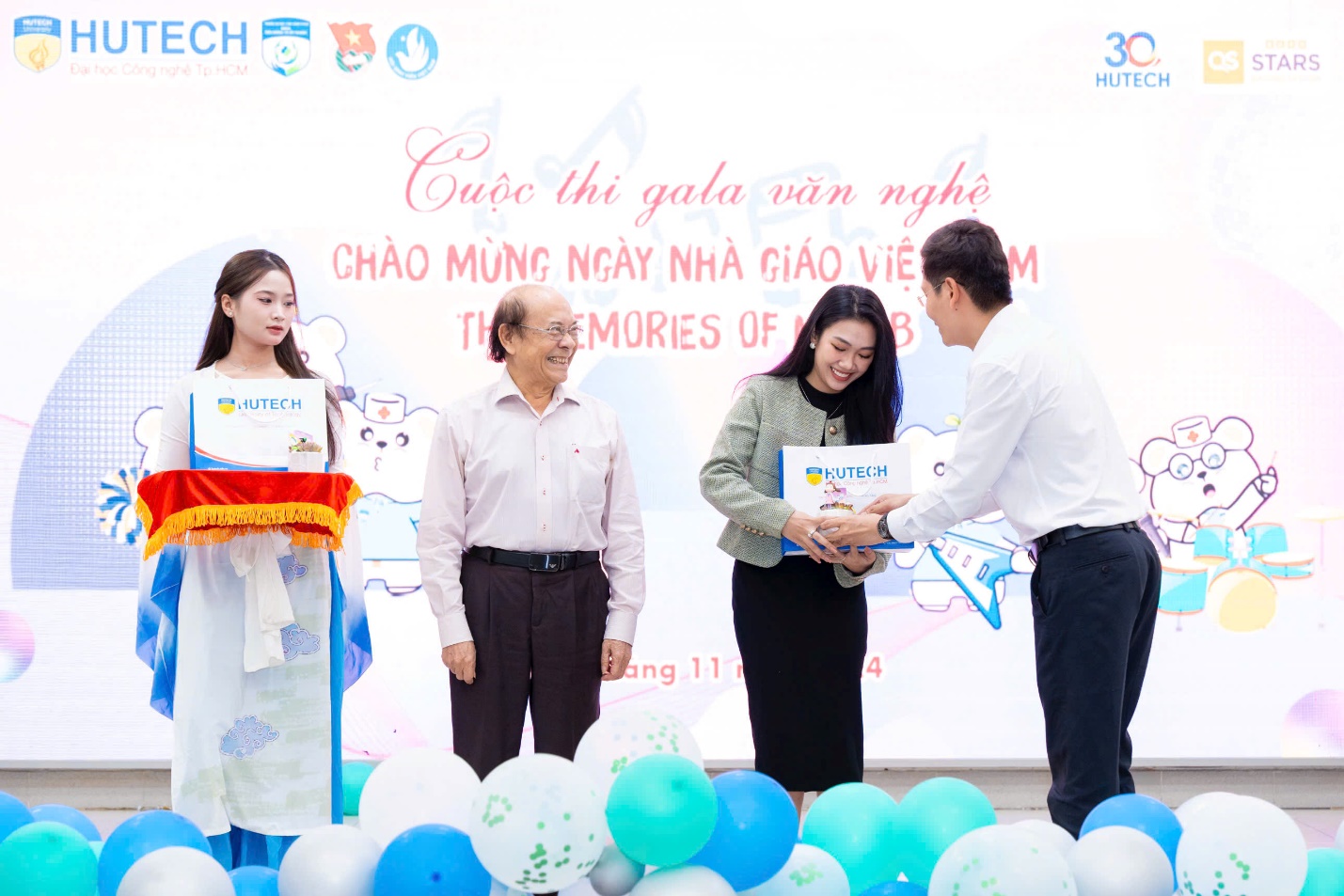 Nữ sinh ngành Marketing làm “leader” ngay khi mới tốt nghiệp- Ảnh 4. Nữ sinh ngành Marketing làm “leader” ngay khi mới tốt nghiệp- Ảnh 4.