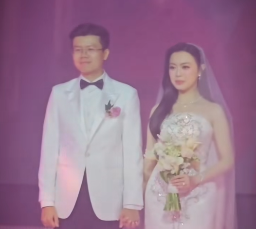 Hỷ sự 0 vàng của thiếu gia Phan Hoàng và ái nữ “tài phiệt”: Giật mình nhìn sang các đám cưới siêu giàu khác- Ảnh 8.