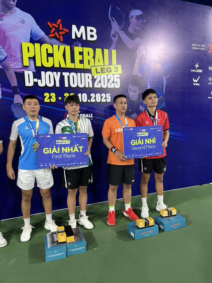 Oái oăm ở Pickleball Việt Nam: Triệu Cầu Lông 