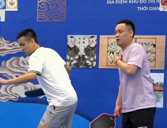 Oái oăm ở Pickleball Việt Nam: Triệu Cầu Lông 