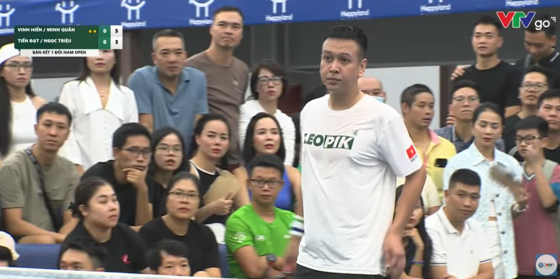 Oái oăm ở Pickleball Việt Nam: Triệu Cầu Lông 