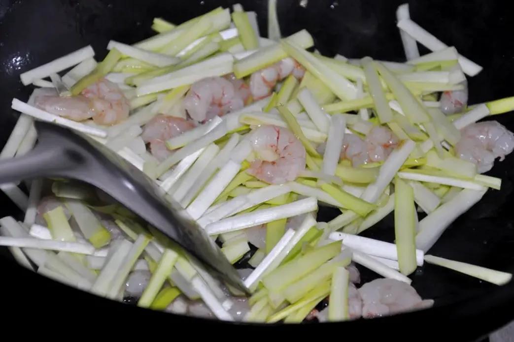 Từ hôm nay nên ăn loại rau này nhiều hơn để bổ dương khí, nhuận tràng và tăng miễn dịch: 3 món ngon dễ nấu- Ảnh 15.