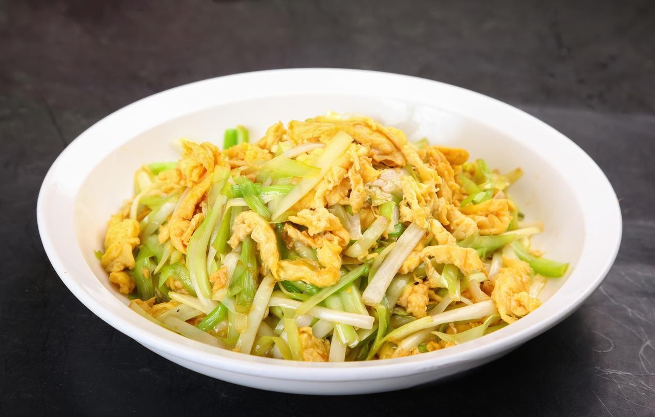 Từ hôm nay nên ăn loại rau này nhiều hơn để bổ dương khí, nhuận tràng và tăng miễn dịch: 3 món ngon dễ nấu- Ảnh 5.