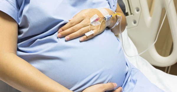 Mẹ bầu bị COVID-19, con có thể tăng nguy cơ tự kỷ