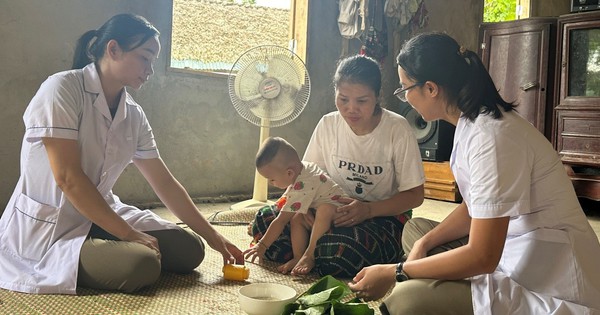 Những dấu hiệu bất thường về tâm lý sau sinh: Lời cảnh báo cho các bà mẹ