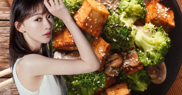 Phụ nữ có “cánh dơi” chăm ăn 5 món này sẽ được hút mỡ bắp tay, lại còn nạp collagen tự nhiên