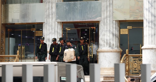 Công an thu giữ nhiều thùng tài liệu từ toà nhà thẩm mỹ viện Mailisa TP.HCM