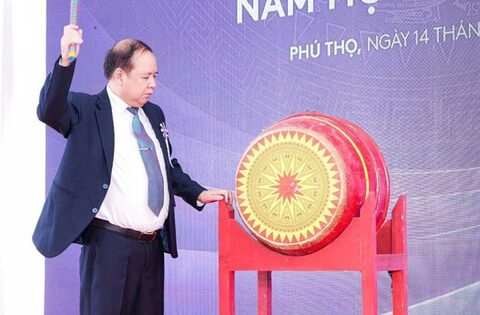 Trường Trung cấp Quốc tế Phoenix : Đào tạo chuyên biệt ngành thẩm mỹ – làm đẹp