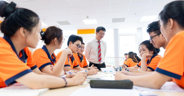 Giảng viên là chuyên gia doanh nghiệp: Lợi thế để sinh viên HUTECH “chạm” thị trường sớm