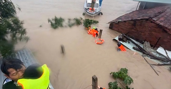 Mưa lũ chiều 21-11: Đắk Lắk công bố tình huống khẩn cấp tại 40 xã, phường